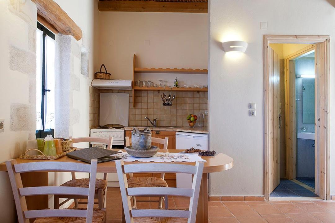 Kastellos Traditional Houses Exterior photo
